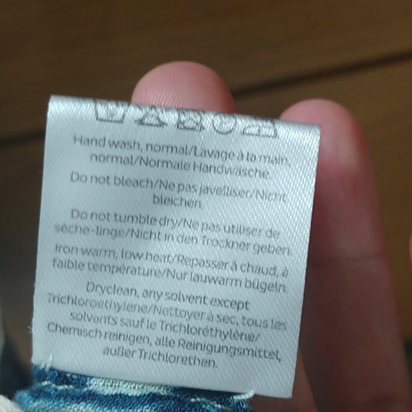 Front Row Society Infinity Scarf - Picture 4 of 4